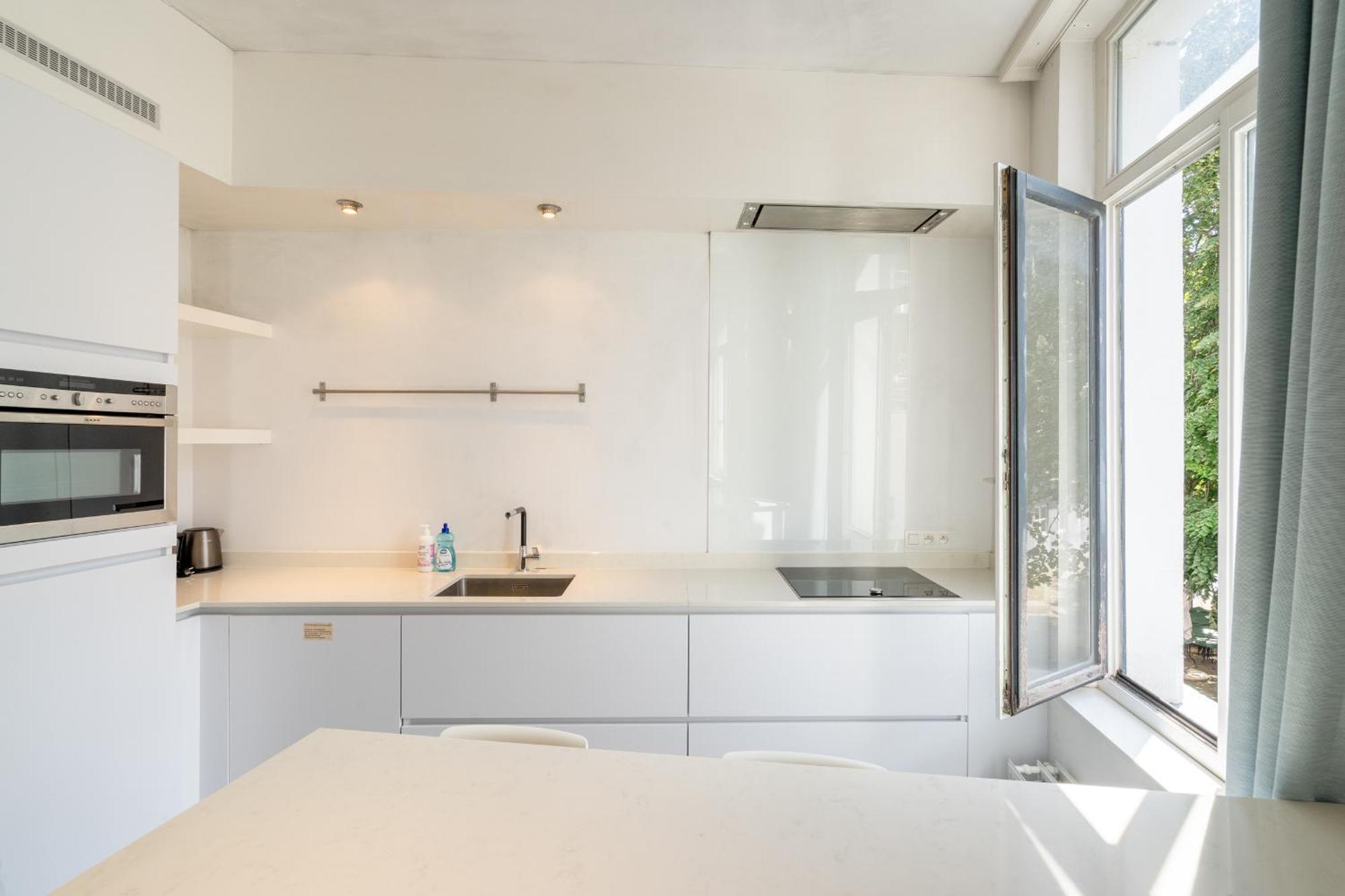 Beautiful Modern Apartment In The Heart Of Antuérpia Exterior foto