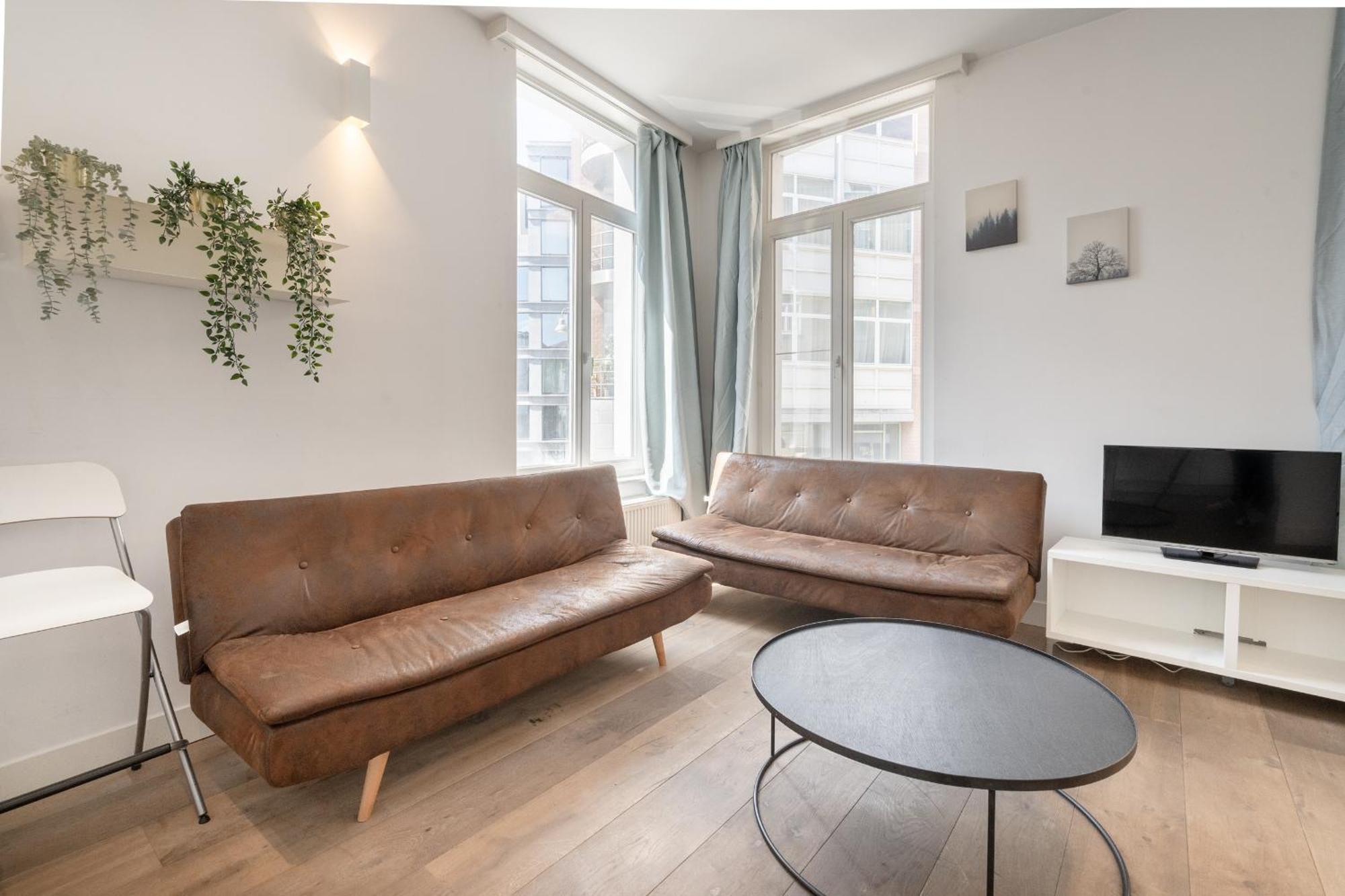Beautiful Modern Apartment In The Heart Of Antuérpia Exterior foto