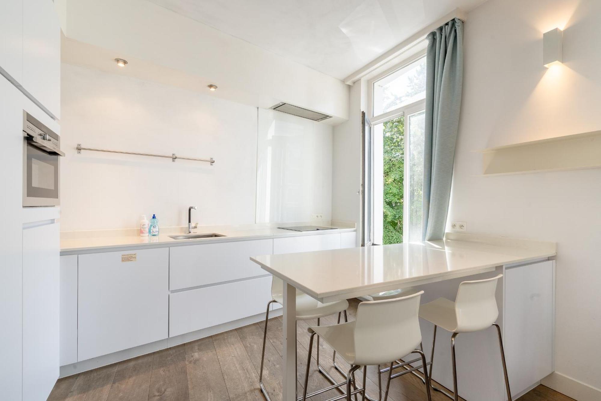 Beautiful Modern Apartment In The Heart Of Antuérpia Exterior foto